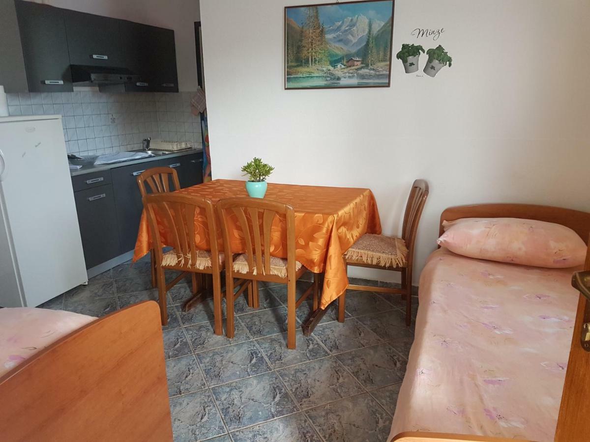 Apartman Edin ウマグ エクステリア 写真